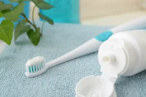 代々木の歯医者、代々木クリスタル歯科医院でブラシや歯磨き粉の交換時期や使用期限を解説
