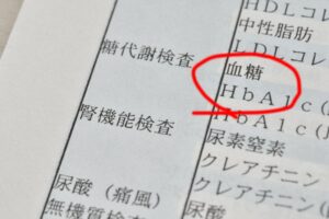 代々木の歯医者、代々木クリスタル歯科医院で透析治療中にインプラント治療は可能？リスクや適応症例、対処法を解説